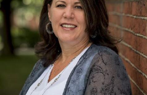 Associate Stephanie Savick 